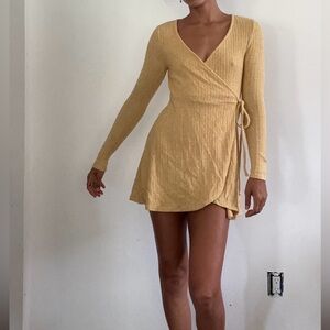 O’Neill Long Sleeve Wrap Dress in Yellow